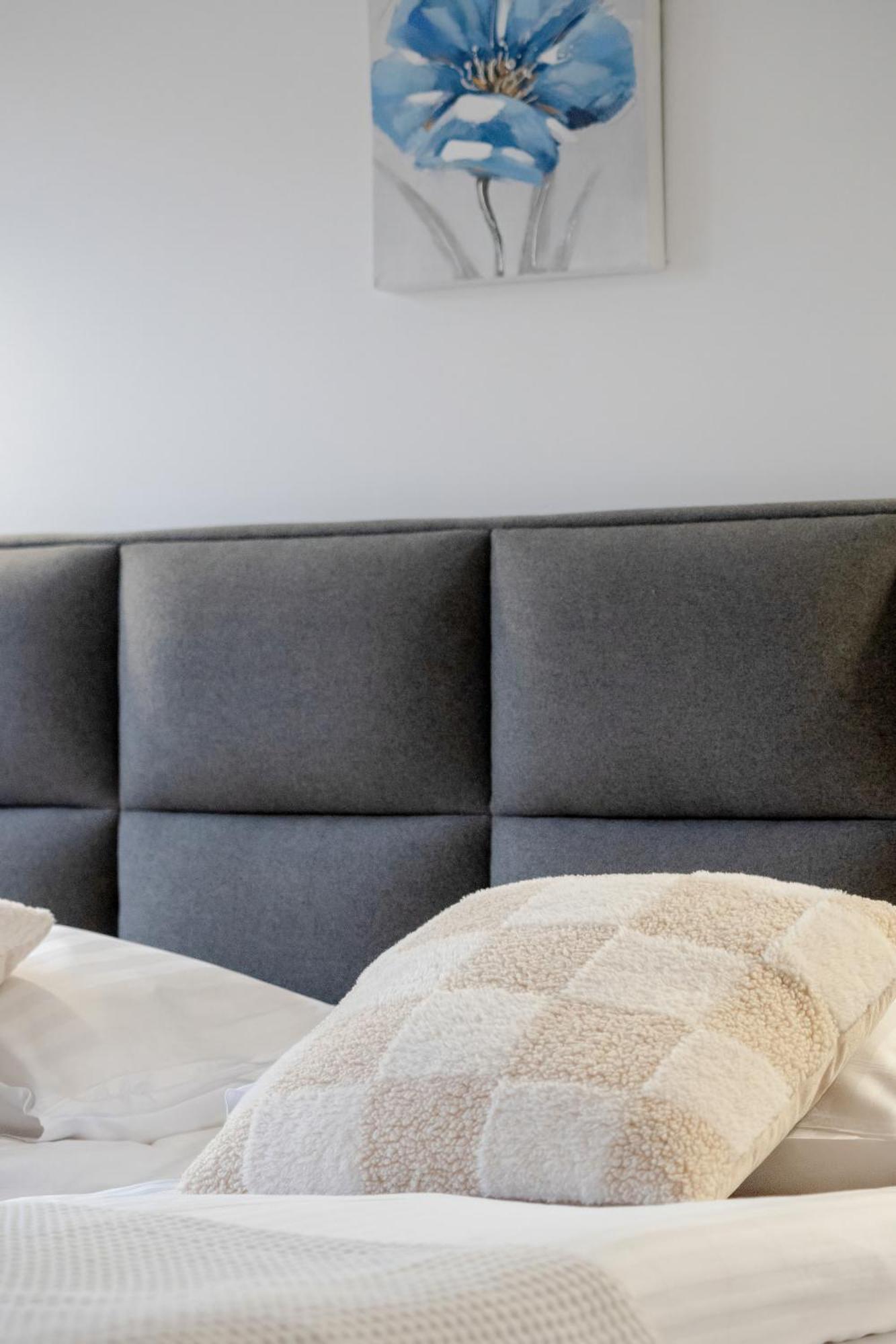 Apartment Modern With Smarttv & Wifi By Renters