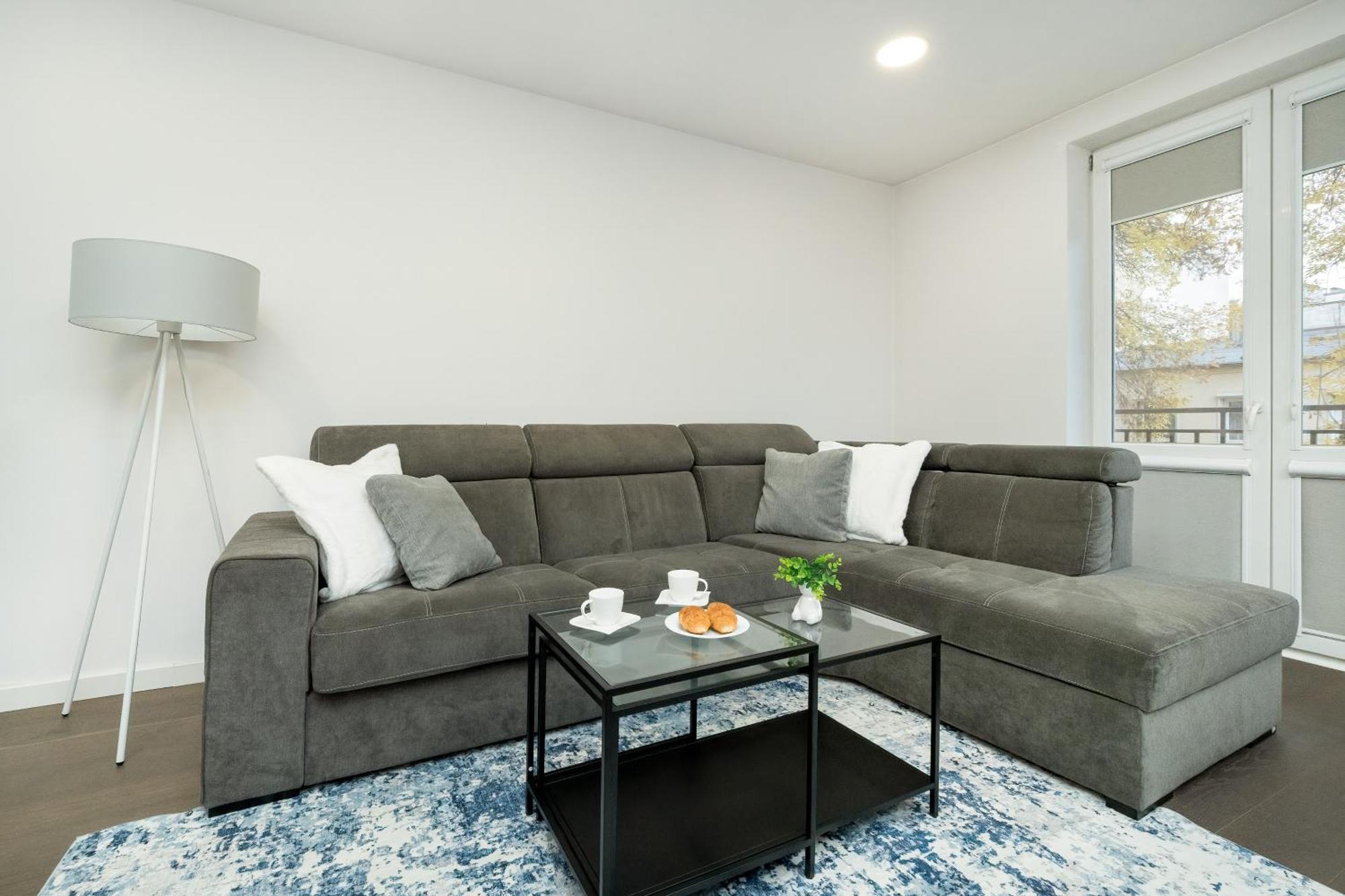 Modern With Smarttv & Wifi By Renters Apartment *